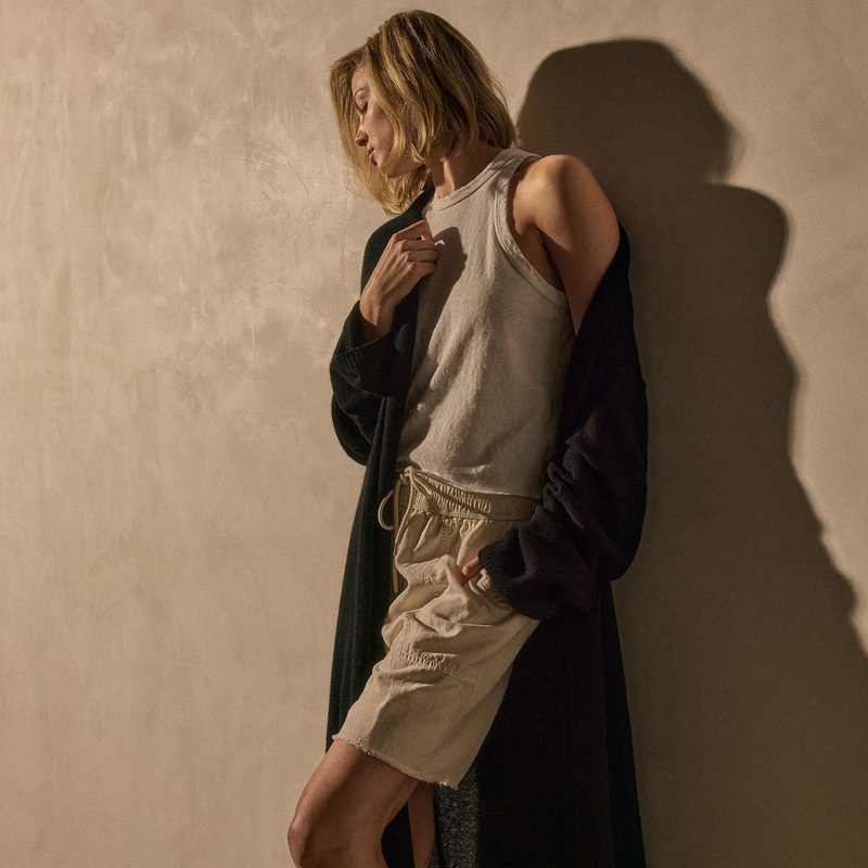 Soft Featherweight Cashmere Cardigan - Black