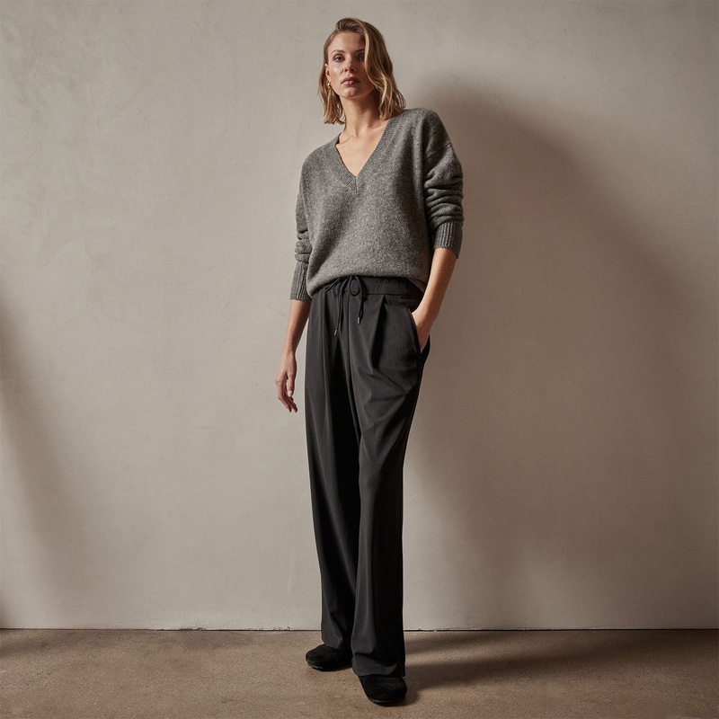 Single Pleat Knit Dress Pant - Black