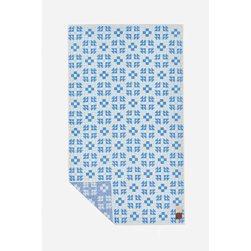 SLOWTIDE - THE DREAM OVERSIZE PREMIUM WOVEN TOWEL