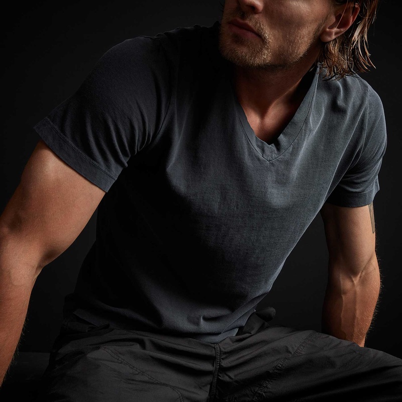 Short Sleeve V Neck - Titan Pigment