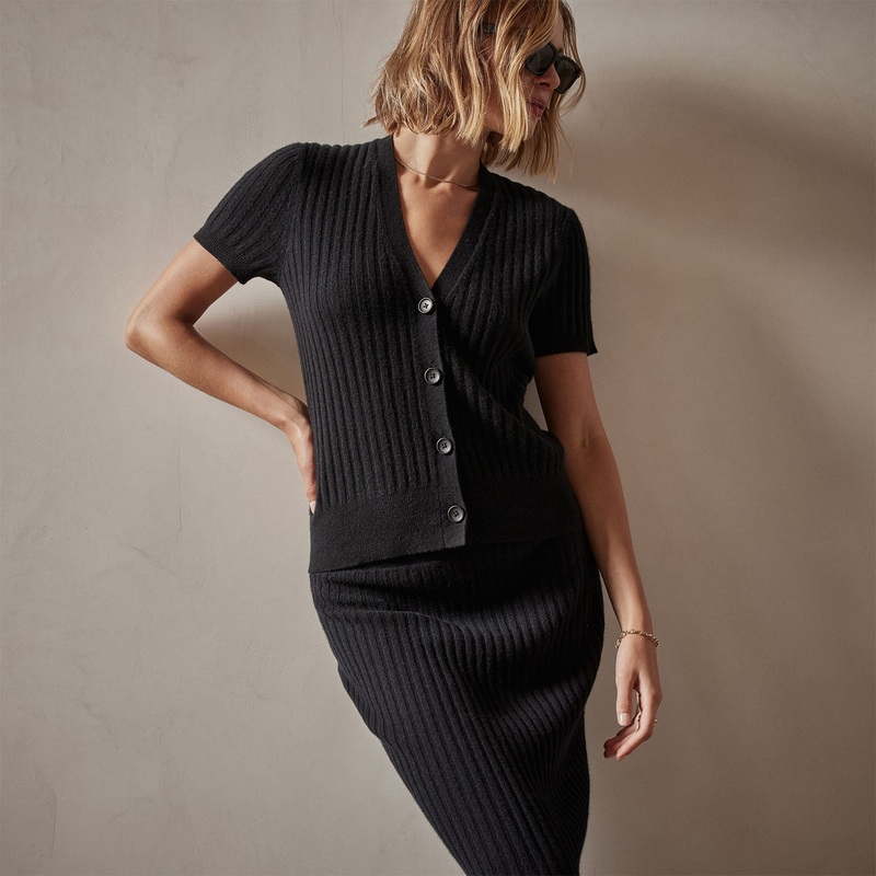 Ribbed Cashmere Cardigan - Black