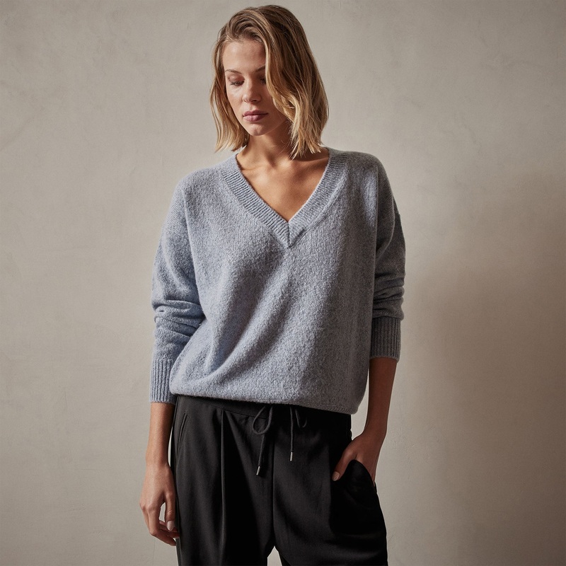 Lightweight Cashmere V Neck Sweater - Atlantic
