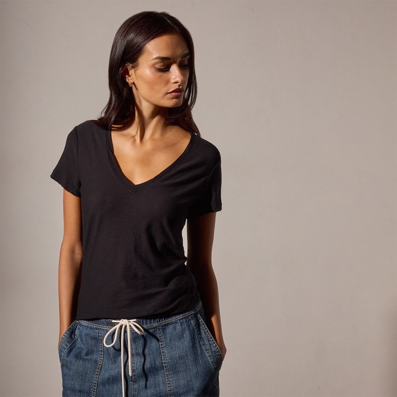 Sheer Slub Casual V Neck - Black